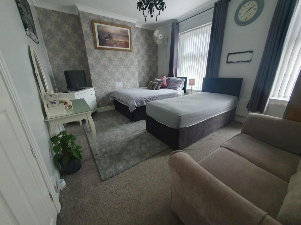Private Luxury Double Room In Cardiff Eksteriør billede