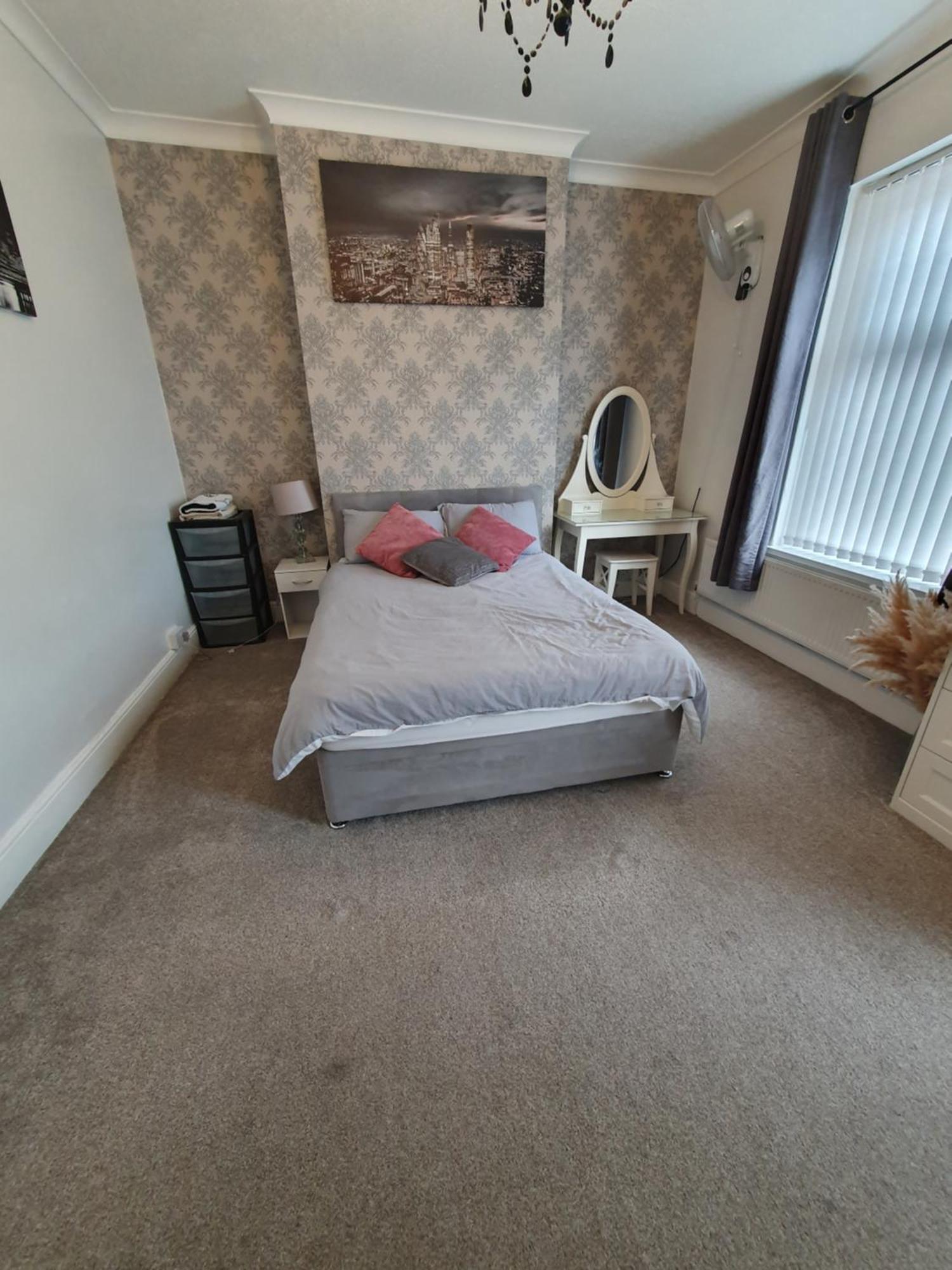 Private Luxury Double Room In Cardiff Eksteriør billede